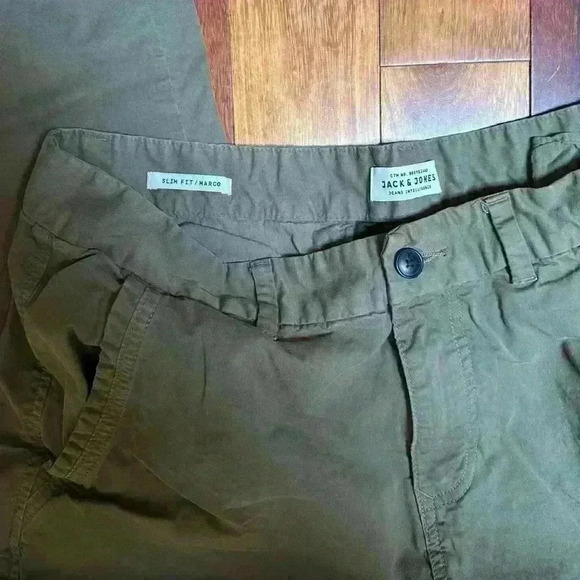 Jack & Jones | Men’s army green cargo pant size 34/34 - Picture 3 of 4